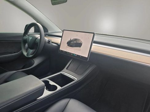 Used 2022 Tesla Model Y Performance AWD/4WD image 23