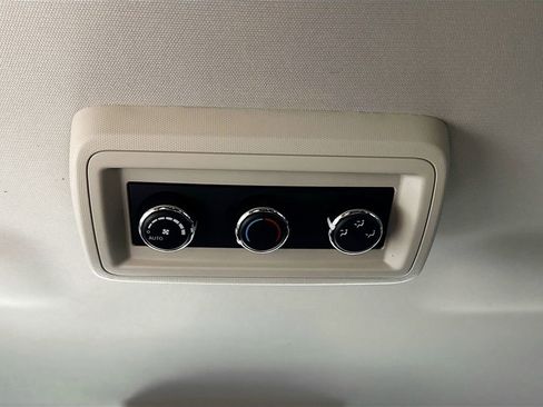 Used 2018 Dodge Journey GT w/ Navigation Group FWD image 24