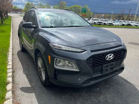 Used 2021 Hyundai Kona SEL image 3