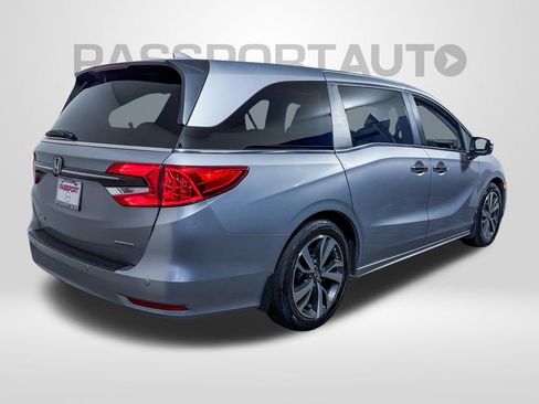 Used 2023 Honda Odyssey Touring image 7
