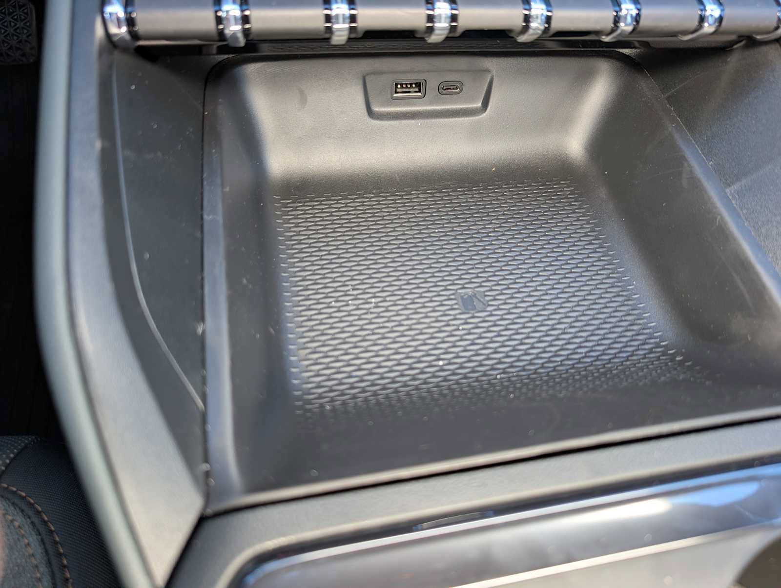 New 2027 GMC Terrain AT4 w/ LPO, Floor Liner Package AWD/4WD image 24