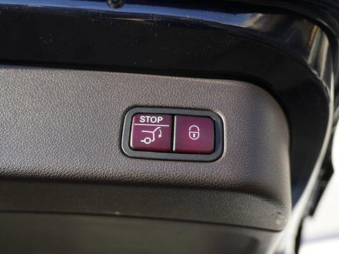 Used 2017 Mercedes-Benz GLE 400 4MATIC image 16