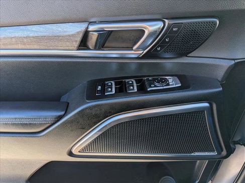 Used 2021 Kia Telluride SX w/ SX Prestige Package image 15