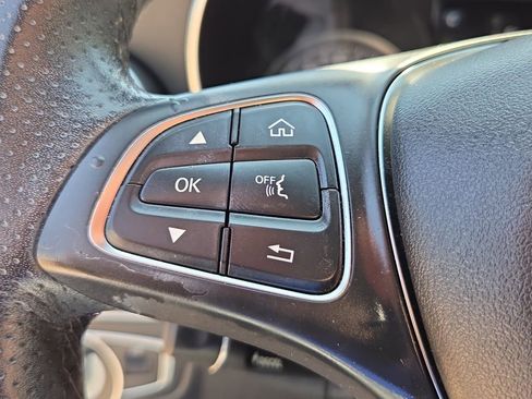 Used 2018 Mercedes-Benz C 300 Sedan image 24