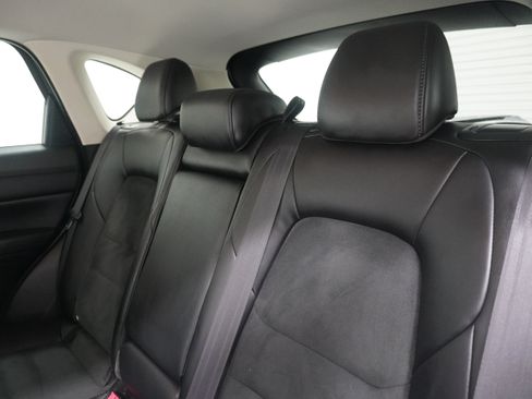 Used 2020 MAZDA CX-5 Touring FWD image 13