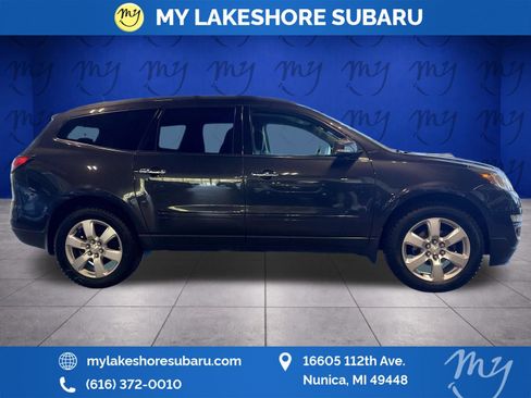 Used 2016 Chevrolet Traverse LT w/ Style and Technology Package FWD image 9
