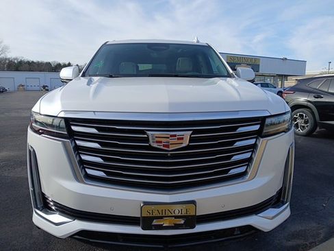 Used 2021 Cadillac Escalade Premium Luxury Platinum image 8