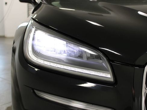 Used 2024 Lincoln Corsair FWD image 12