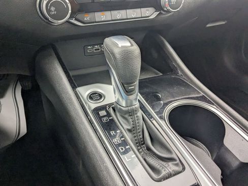 Used 2024 Nissan Altima 2.5 SV image 21