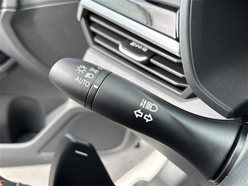 New 2025 Nissan Altima 2.5 SR w/ SR Premium Package image 35