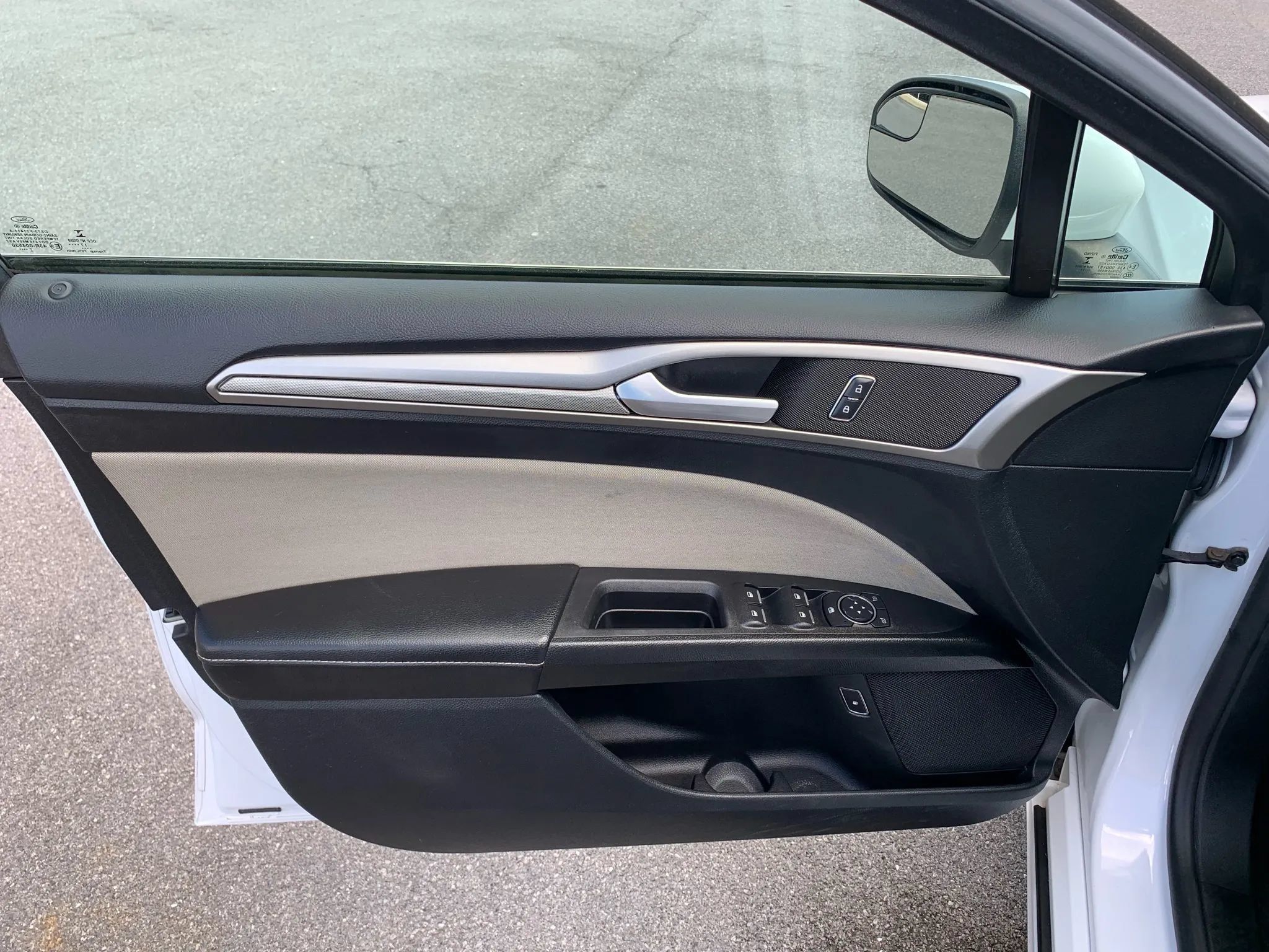 Used 2018 Ford Fusion S FWD image 8