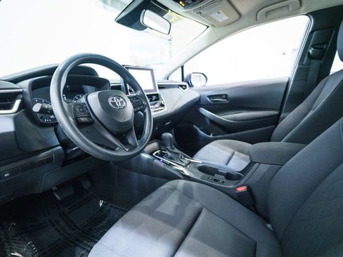 Used 2024 Toyota Corolla LE FWD image 4