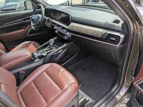 Used 2024 Kia Telluride EX FWD image 14