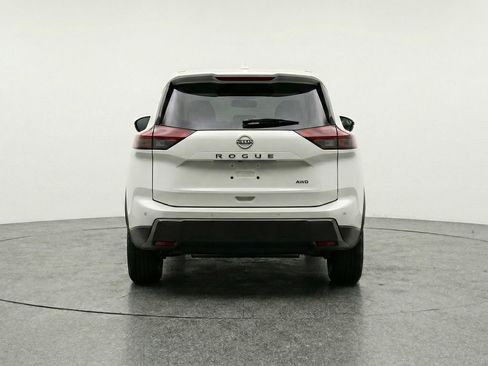 Used 2025 Nissan Rogue SV FWD image 7