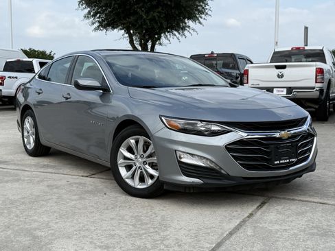 Used 2024 Chevrolet Malibu LT FWD image 2