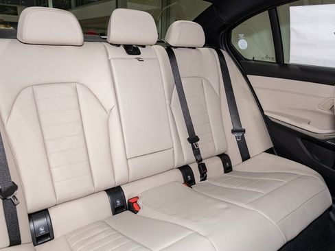 Used 2026 BMW 330i xDrive Sedan w/ Premium Package image 34