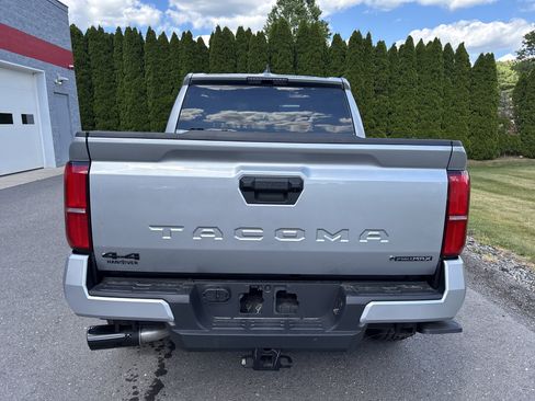 Certified 2026 Toyota Tacoma TRD Off-Road AWD/4WD image 4