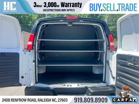 Used 2021 Chevrolet Express 2500 RWD image 4