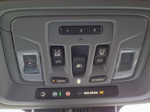 New 2026 GMC Sierra 3500 Denali w/ Denali Reserve Package image 18