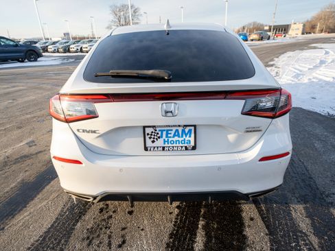 Used 2022 Honda Civic Sport Touring image 5