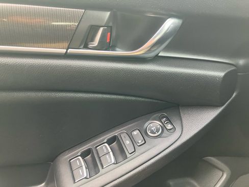 Used 2022 Honda Accord Sport image 36