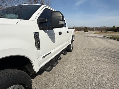Used 2018 Ford F250 XLT w/ XLT Value Package AWD/4WD image 30