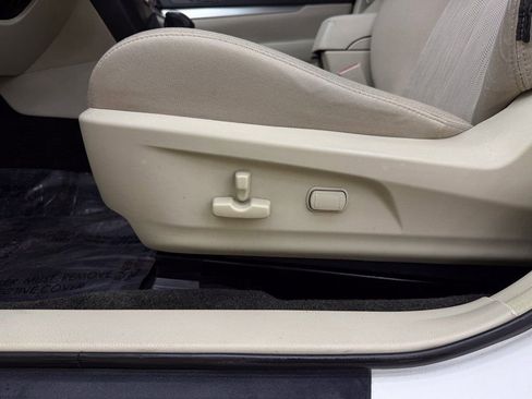 Used 2013 Subaru Outback 2.5i Premium w/ All-Weather Pkg image 16