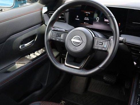 Used 2025 Nissan Kicks SR AWD/4WD image 24