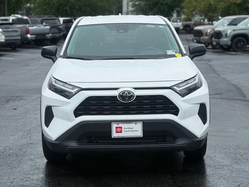 Used 2023 Toyota RAV4 LE AWD/4WD image 12