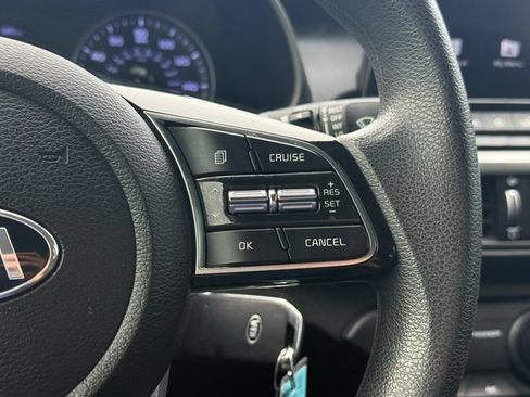 Used 2020 Kia Forte LXS FWD image 23