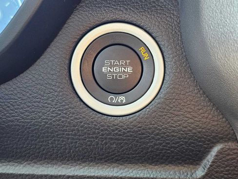 Used 2022 RAM 1500 Big Horn AWD/4WD image 30