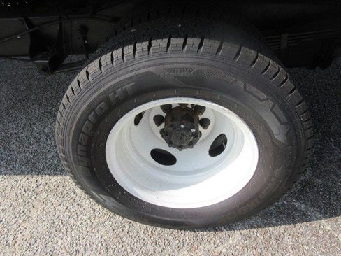 Used 2021 Ford E-350 and Econoline 350 Super Duty w/ Power Windows & Locks Group image 11