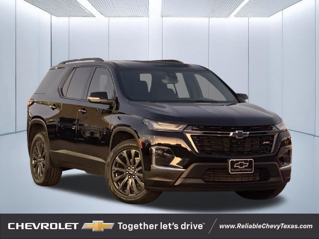 Used 2023 Chevrolet Traverse RS FWD image 1