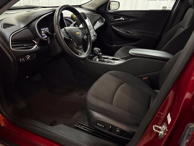 Used 2023 Chevrolet Malibu LT FWD image 26