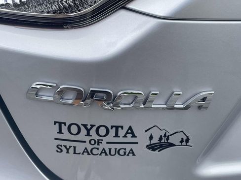 Used 2026 Toyota Corolla LE FWD image 8