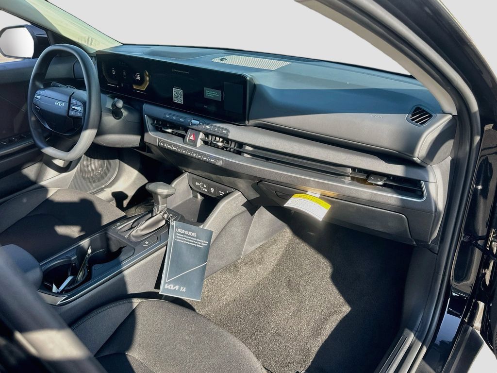 New 2026 Kia K4 FWD image 26