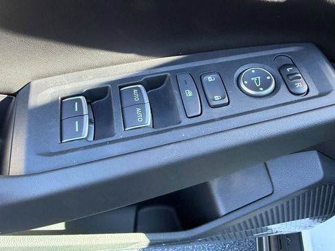 New 2025 Honda Accord SE image 19