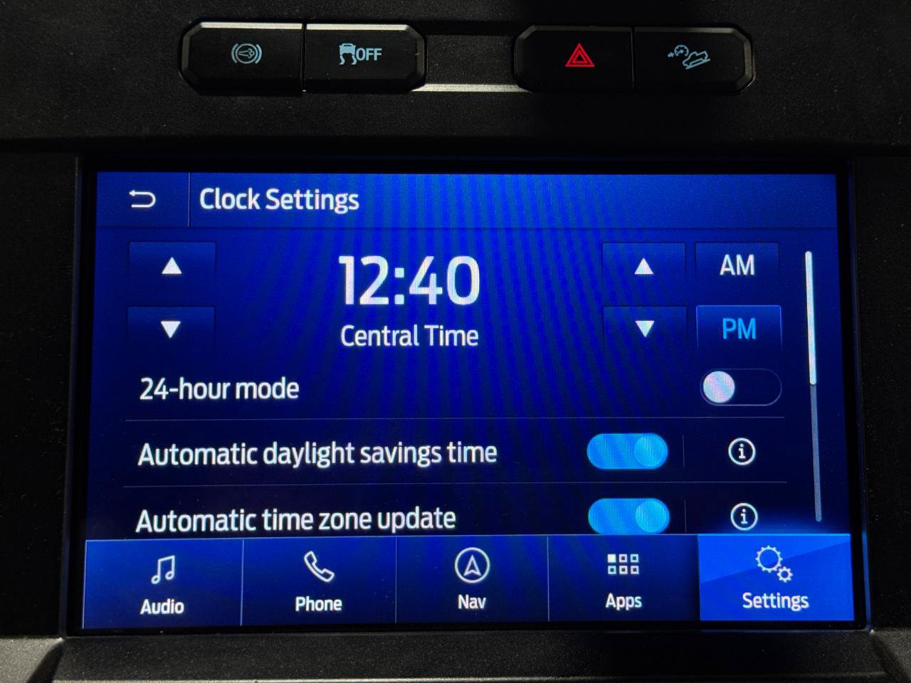 Used 2021 Ford F350 XLT w/ XLT Premium Package AWD/4WD image 24