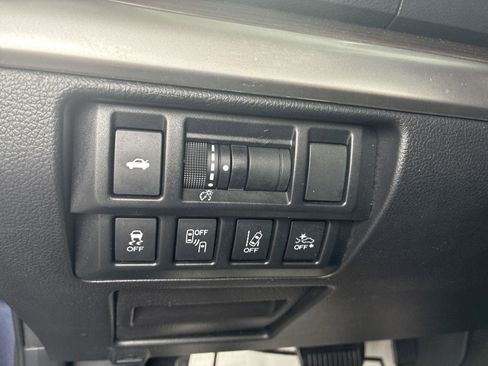 Used 2018 Subaru Legacy 2.5i Limited AWD/4WD image 19