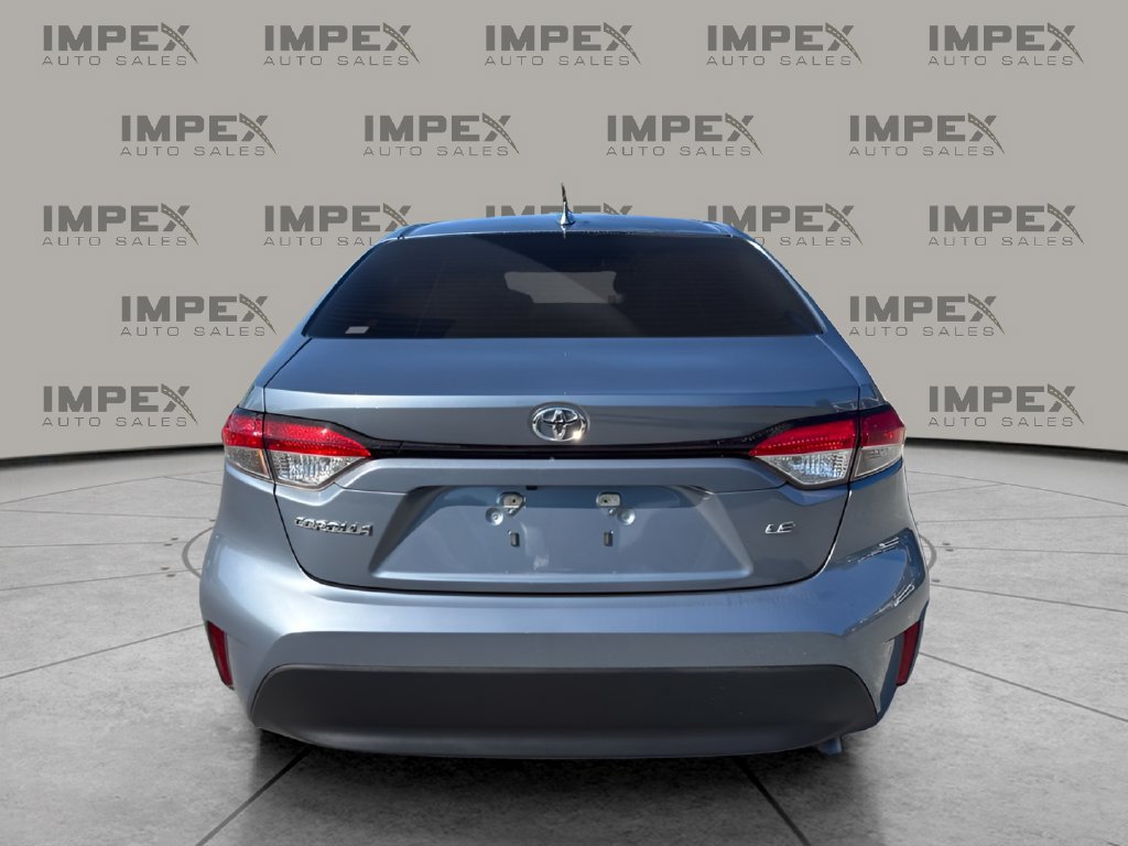 Used 2024 Toyota Corolla LE FWD image 4