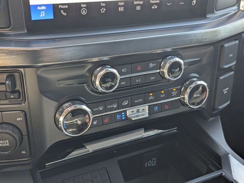 New 2025 Ford F350 Lariat w/ Lariat Ultimate Package image 13