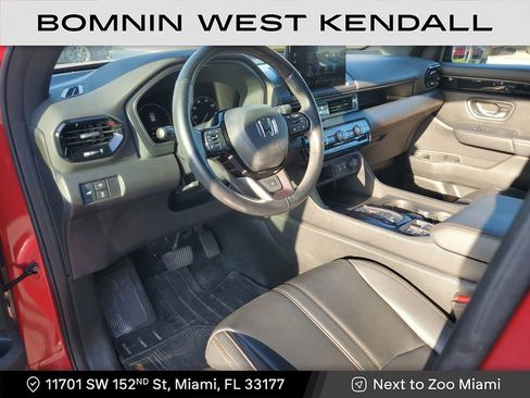 Used 2023 Honda Pilot TrailSport image 20