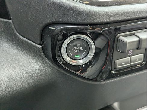 New 2026 Chevrolet Silverado 2500 ZR2 AWD/4WD image 24