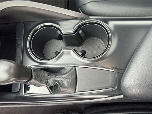 Used 2019 Toyota Camry SE image 15