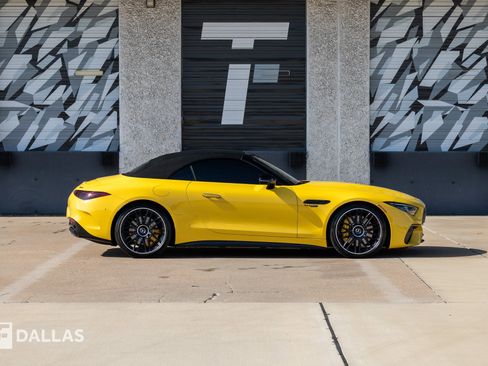 Used 2023 Mercedes-Benz SL 63 AMG 4MATIC image 17