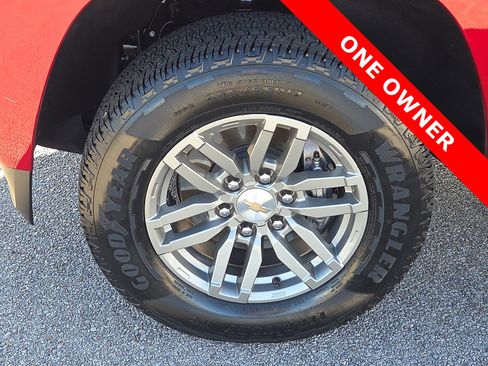 Used 2025 Chevrolet Colorado LT w/ LT Convenience Package image 7