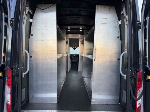 Used 2023 Ford Transit 250 148 High Roof Extended w/ Load Area Protection Package RWD image 10