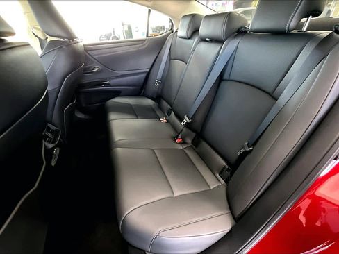 Used 2024 Lexus ES 250 w/ Premium Package image 36