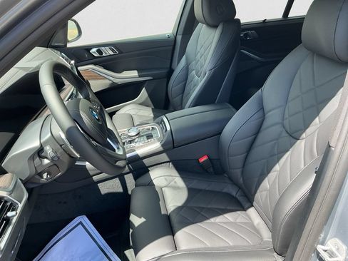New 2026 BMW X5 xDrive50e w/ Executive Package AWD/4WD image 10
