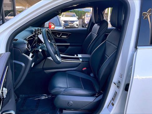 Used 2024 Mercedes-Benz GLC 300 GLC 300 image 8